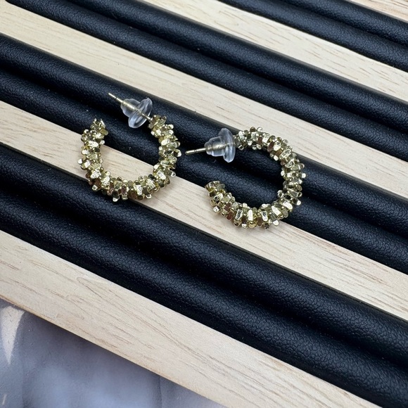 Elegant Gold Hoop Earrings - Picture 2 of 5